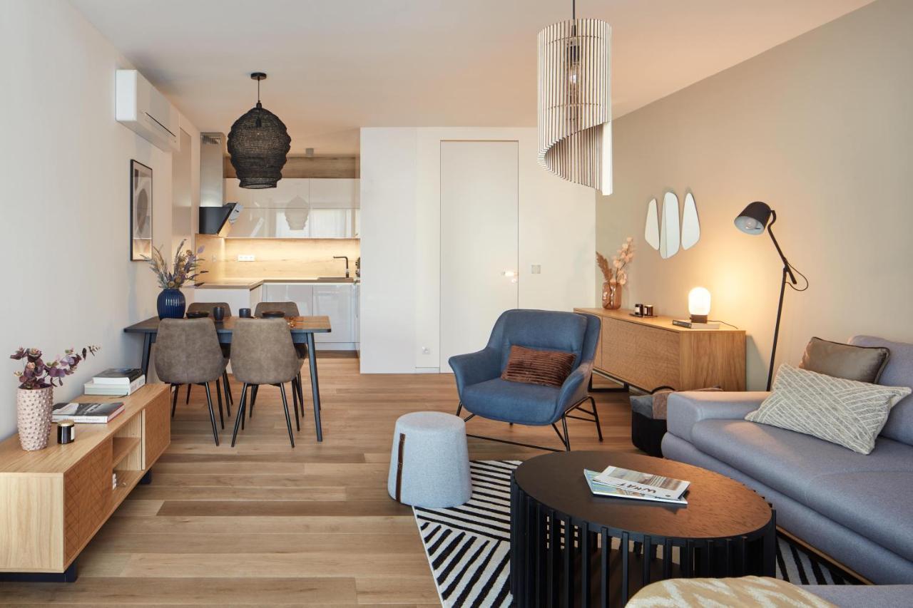 Prague Days - Stylish Apartments With Terrace - Parking - Quiet Area المظهر الخارجي الصورة
