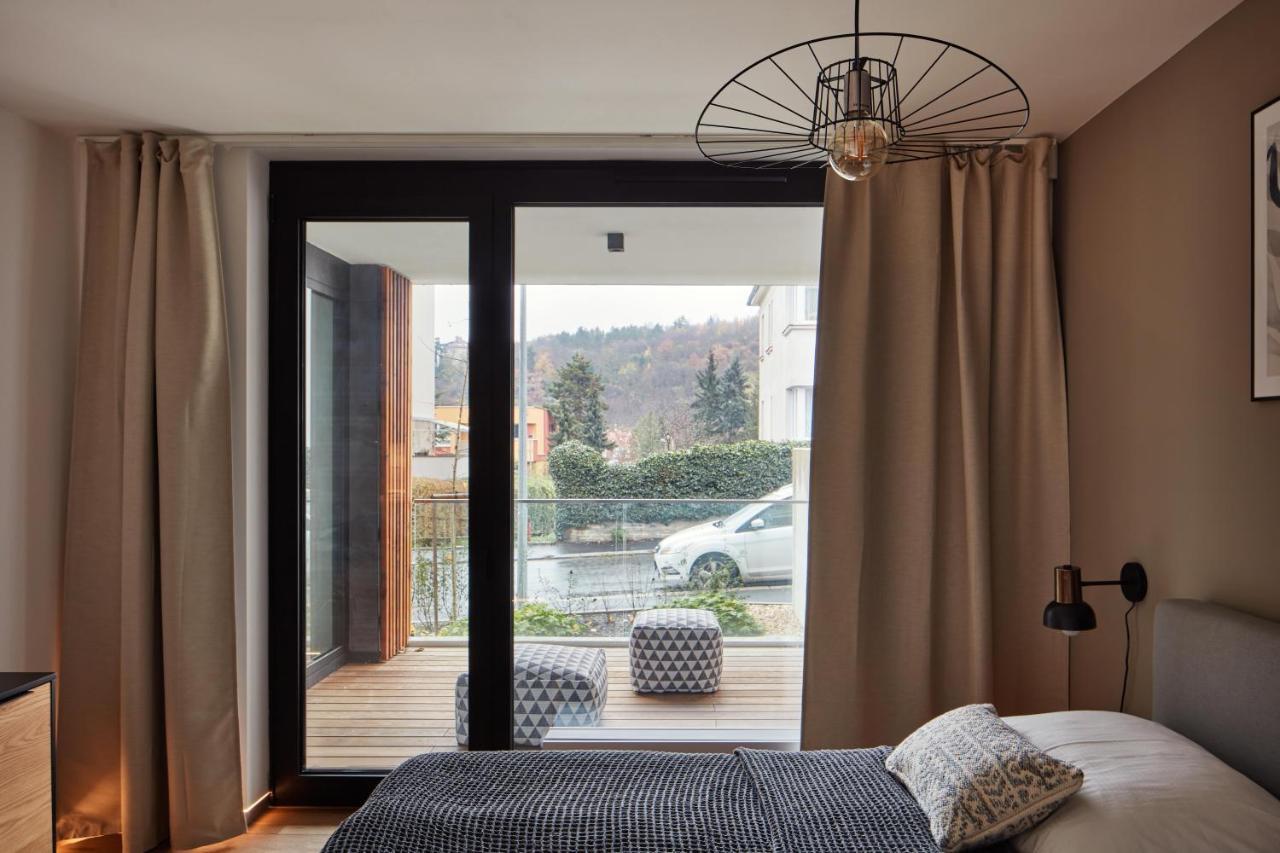 Prague Days - Stylish Apartments With Terrace - Parking - Quiet Area المظهر الخارجي الصورة
